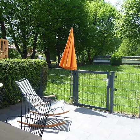 Maurers Schlierseetraum 6, 455 Mit 42 Qm Neu Renoviert, Erdgeschoss Mit Eingezaeunter Terrasse In Ruhiger Lage Am Kirchbichlweg 8