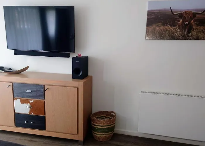 Апартаменты Maurers Schlierseetraum 6, 455 Mit 42 Qm Neu Renoviert, Erdgeschoss Mit Eingezaeunter Terrasse In Ruhiger Lage Am Kirchbichlweg 8 Шлирзе