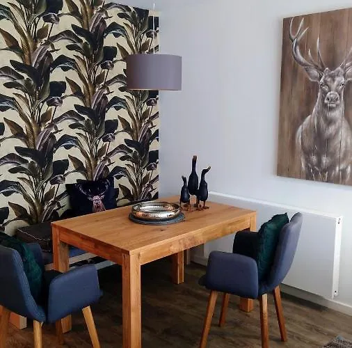Maurers Schlierseetraum 6, 455 Mit 42 Qm Neu Renoviert, Erdgeschoss Mit Eingezaeunter Terrasse In Ruhiger Lage Am Kirchbichlweg 8